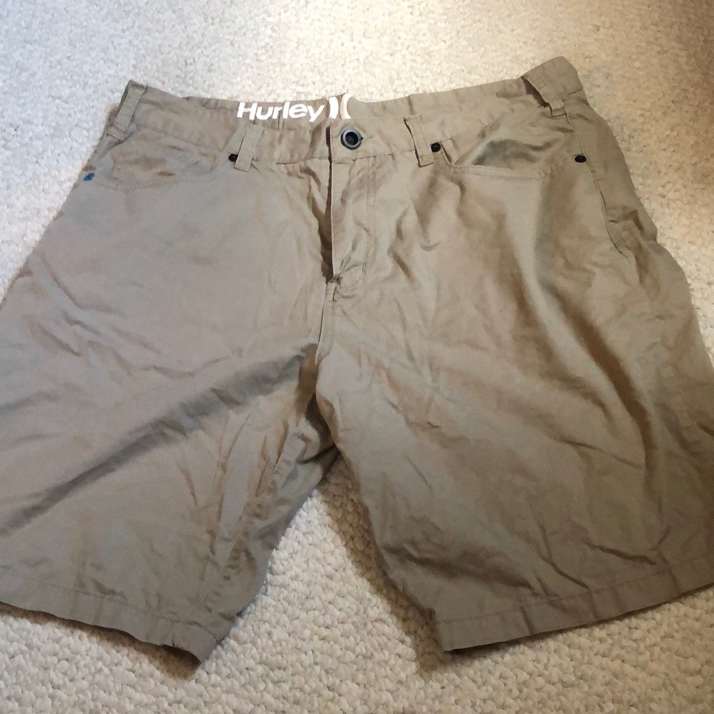 Hurley khaki shorts